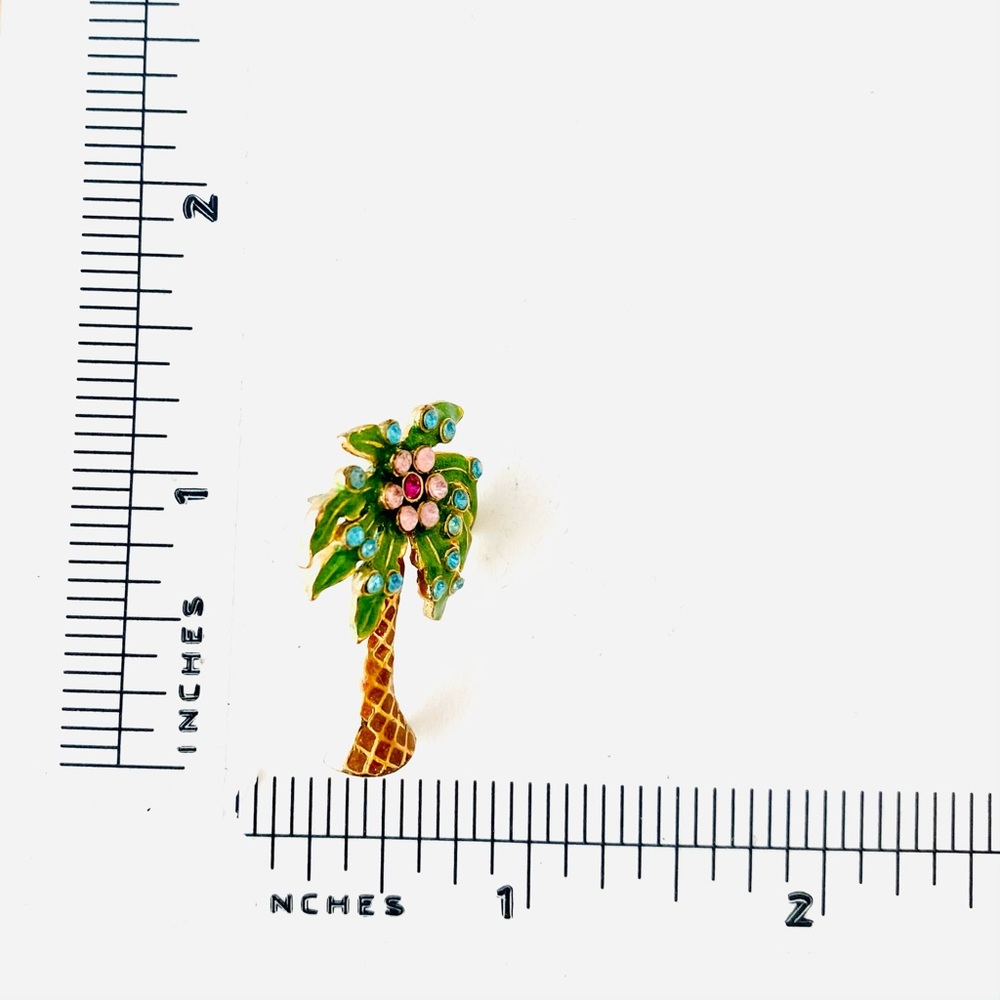 Palm Tree Pin - Picture 2 of 3
